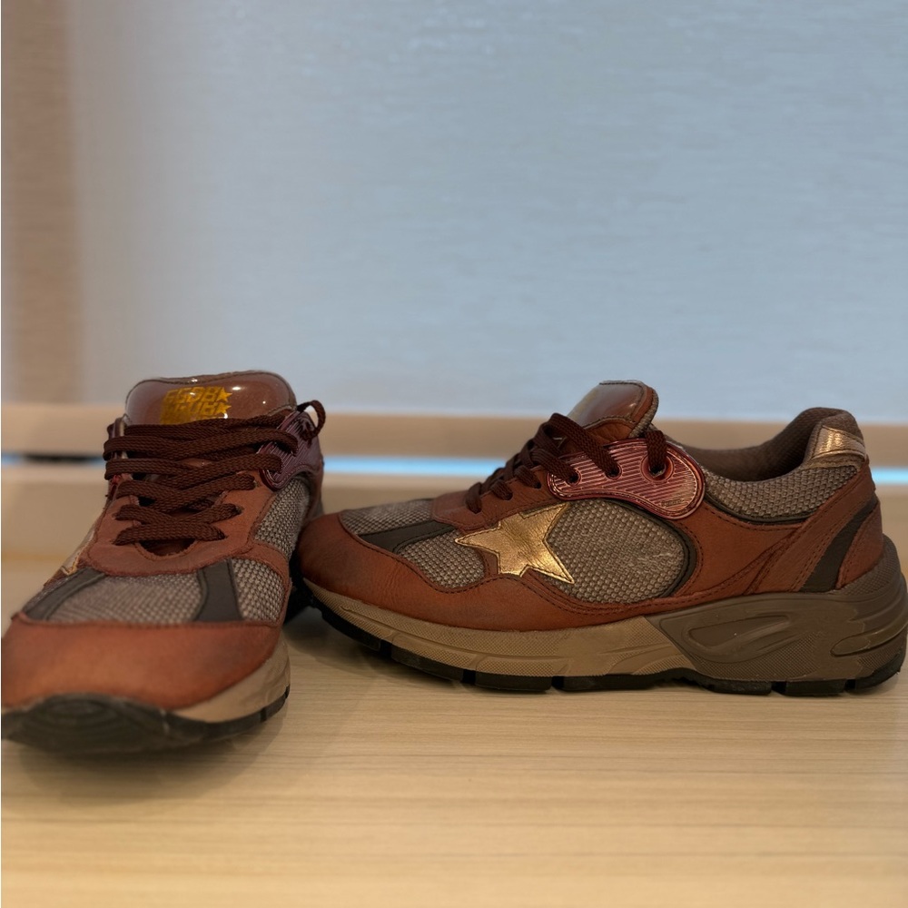 Golden Goose Dad Sneakers – Burgundy & Gold Star